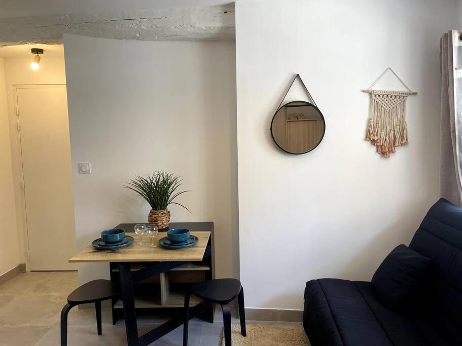 Ferienwohnung Petit Cocon Douillet Climatise Pour 2 Pers La Crau Exterior foto