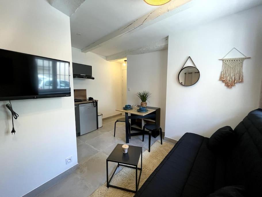Ferienwohnung Petit Cocon Douillet Climatise Pour 2 Pers La Crau Exterior foto